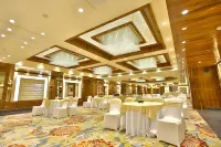 Regenta Central the Crystal Kanpur, - breakfast