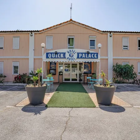 Quick Palace Montpellier Отели рядом с достопримечательностью «Больница «Сен-Рош»»