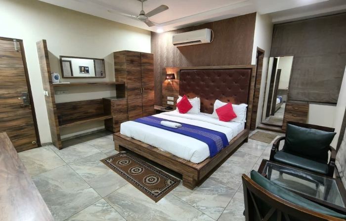 Hotel Surya Palace - Durg Railway Station