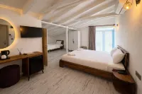 Cunda Nisa Otel - balkon