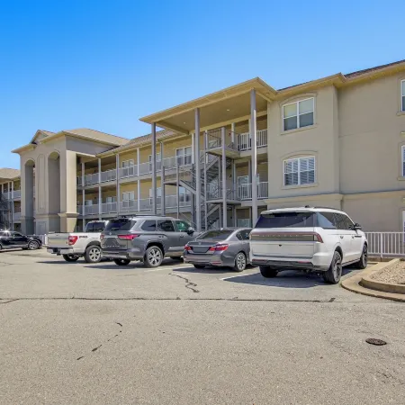Furnished Porch, Resort Pools! Lands End Condo
