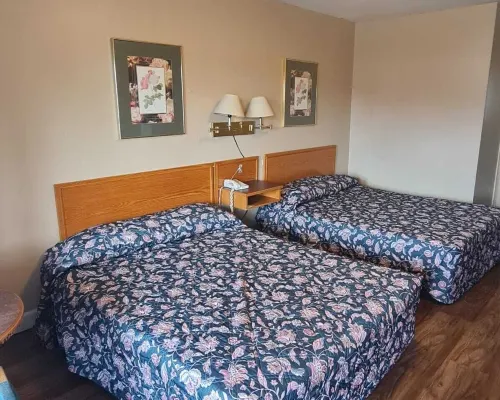 Skyways Motel Muskoka Gravenhurst on 11 Hotels in Gravenhurst