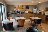 Comfort Inn - breakfast