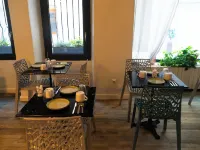 Hôtel Saint-Florent, à 2 Pas du Théatre Antique d'Orange - pet friendly