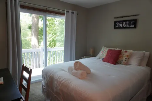 Poconos Top Rated Resort - Saw Creek Estates - 수영장