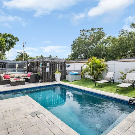 Pool Hottub 5 Miles Clearwater Irb Pet Friendly