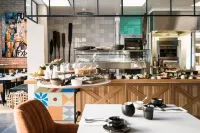 FREIgeist Göttingen Innenstadt, A Member of Design Hotels - breakfast