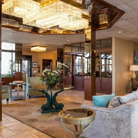 Promenade Inn & Suites Oceanfront