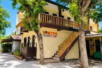 Nanette's Tourist Inn | Near Beach & Town - Maison d'hôte