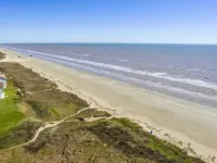 Saltwater Solace, For 8 Hotels near West End
