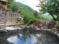 Nakanoyu Onsen Ryokan โรงแรมใกล้สะพานทาชิโระ