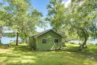 Pet-friendly Rustic Cabin Steps From Lake Chetek - 2-Star