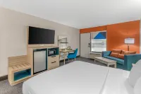 Best Western University Inn - Pools