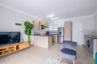 Modern, Peaceful Stay in Broadacres - 3-Star