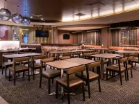 SpringHill Suites Pittsburgh North Shore Hotels near Carnegie Library