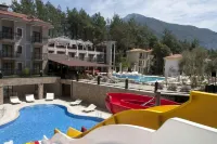 Pine Valley Hotel Oludeniz - สวนน้ำ