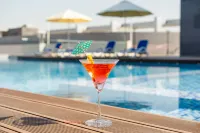West Walk Retaj Hotel - Pools