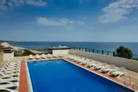 Bournemouth Highcliff Marriott Hotel - Beach
