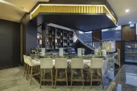 Hilton Garden Inn Yalova - С баром