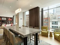 Hampton Inn by Hilton Chicago West Loop Fulton Market Area Các khách sạn gần Tháp Willis
