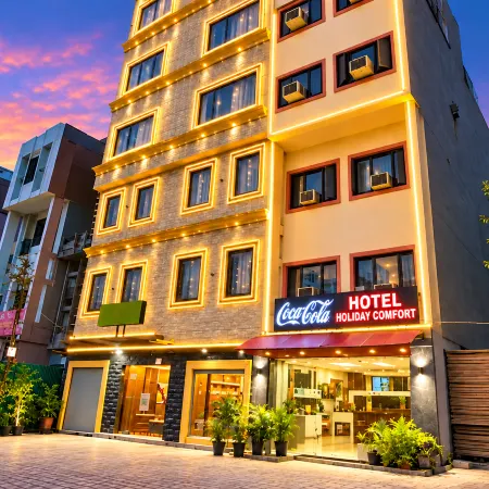 Hotel Holiday Comfort - 800 MTS from Jallianwala Bagh