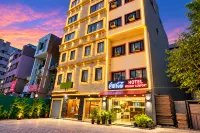 Hotel Holiday Comfort - 800 MTS from Jallianwala Bagh - Pet friendly