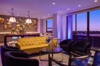 Hilton Ocala - بار