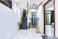 เฮดเดน เจ็ม 4 ห้องนอน วิลลา ใน เกรเทอร์ นอยดา - วิลล่า