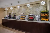 La Quinta Inn & Suites by Wyndham Carlsbad - Legoland Area - breakfast