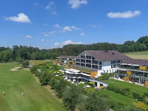 Small Luxury Hotel Wellnesshotel Golfpanorama