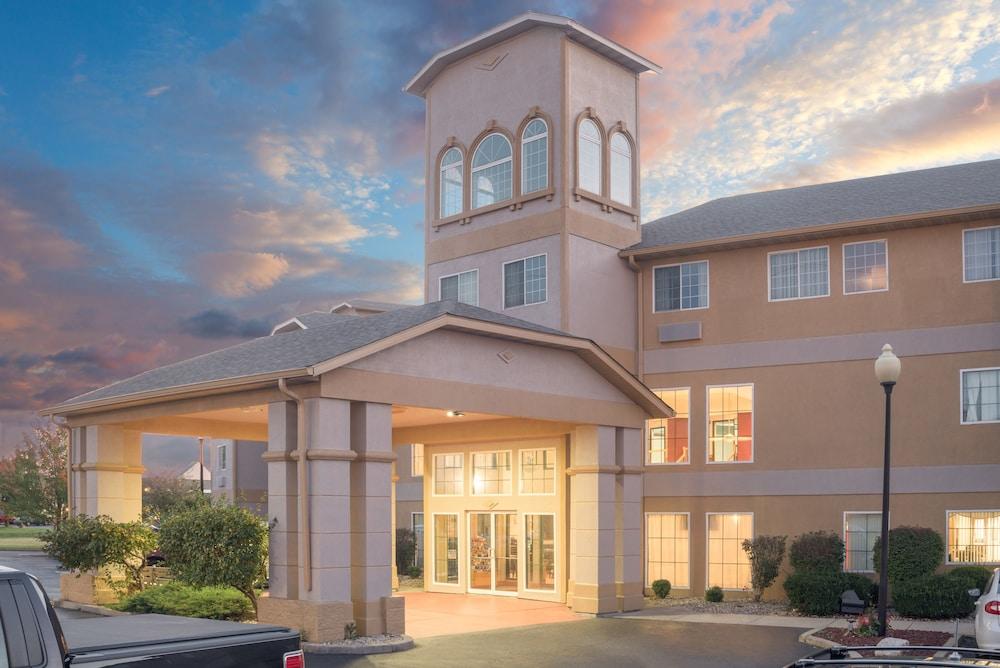 Clarion Pointe Indianapolis Airport プレインフィールド 宿泊予約 安い料金プラン 口コミ 部屋写真 Trip Com
