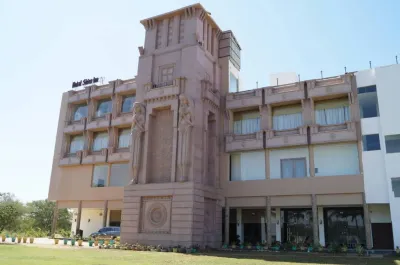 Shiva Inn Hotels near Shiv Mandir Ghasidev Chowk