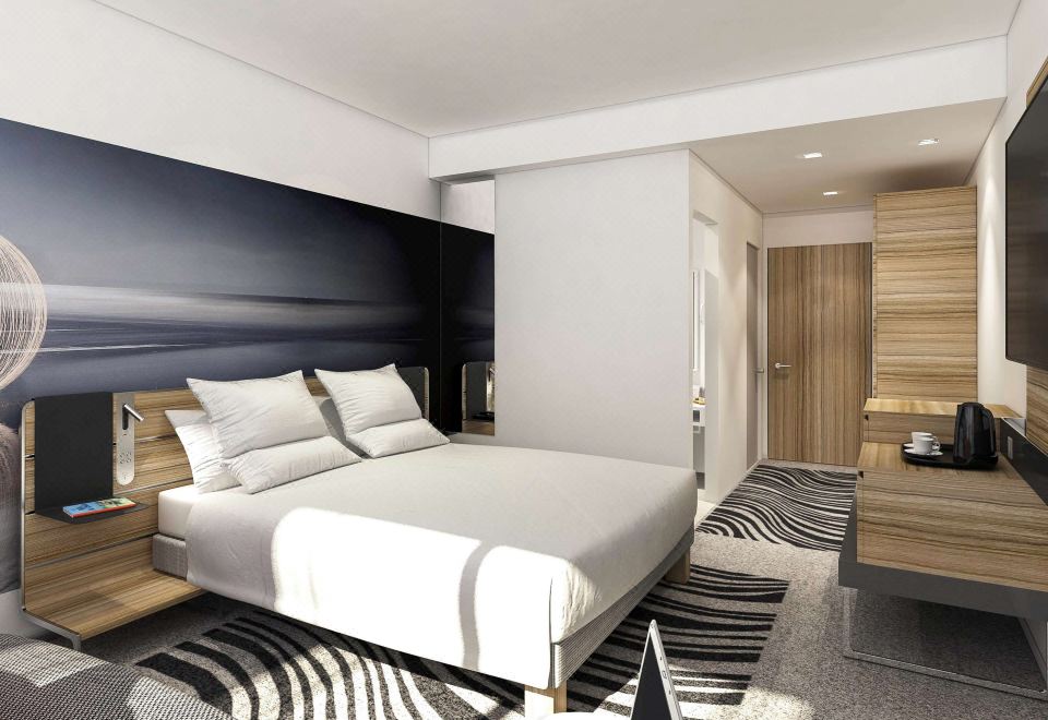 Novotel Edinburgh Centre Hotel Over view