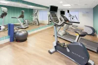 Holiday Inn Express & Suites Lake Zurich-Barrington