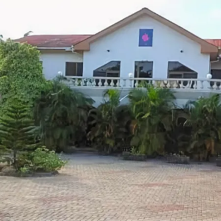 Eden Lodge