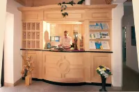 Hotel Alpenrose Hotels in Graun im Vinschgau