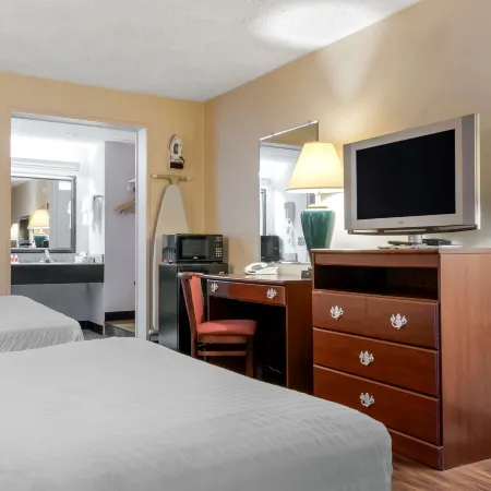 Econo Lodge Cortland Downtown