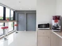 合賓酒店 拿空叻差斯瑪