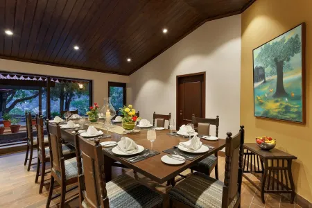 The Naini Retreat, Nainital by Leisure Hotels Отели рядом с достопримечательностью «Найнитал көлү»