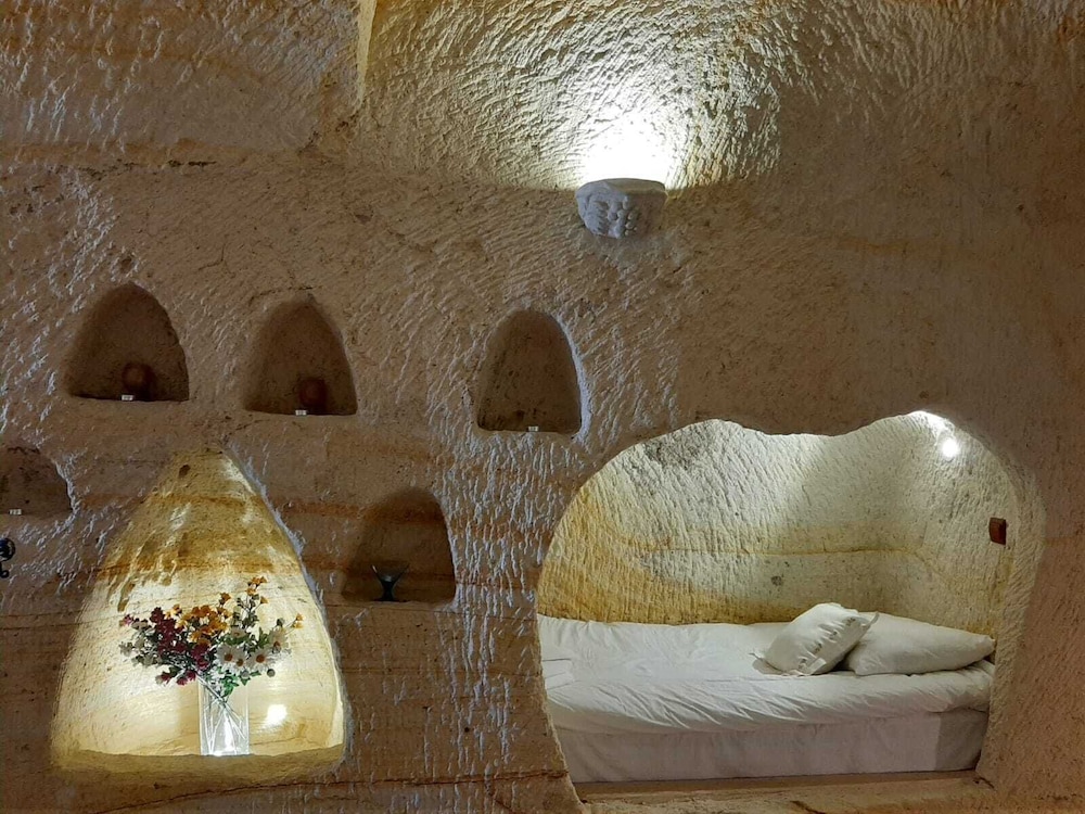 Elkep Evi Cave Hotel