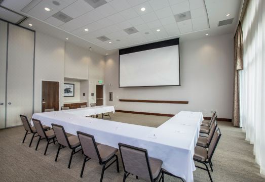 카폴레이 쇼핑센터 주변