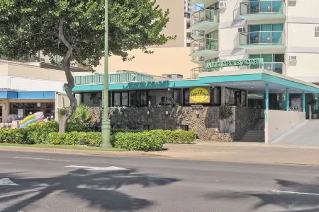 Aston Waikiki Circle Hotel