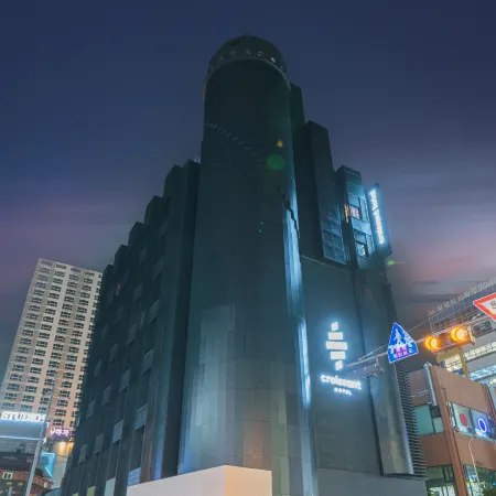 Croissant Hotel Guri by Anook