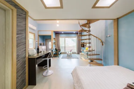 Gapyeong Fine Hue Pension Отели рядом с достопримечательностью «Jara Island»