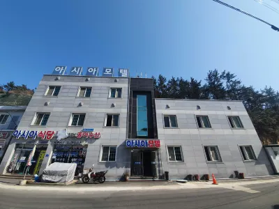 Sinan Heuksando Asia Hotels in Сінан