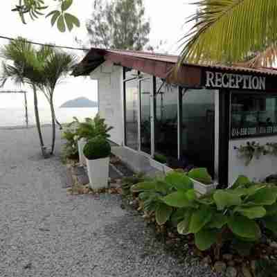 Rockbund Fishing Chalet Hotel Exterior