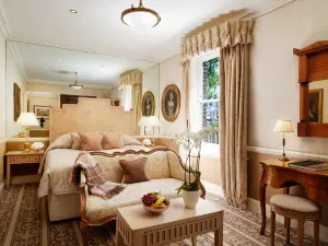 Egerton House