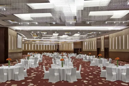 Millennium Hail Hotel Отели в г. Хэйл