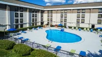 Holiday Inn Express MEMPHIS MEDICAL CENTER MIDTOWN by IHG - piscina