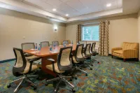 Candlewood Suites Fort Myers-Sanibel Gateway Hoteles en Fort Myers